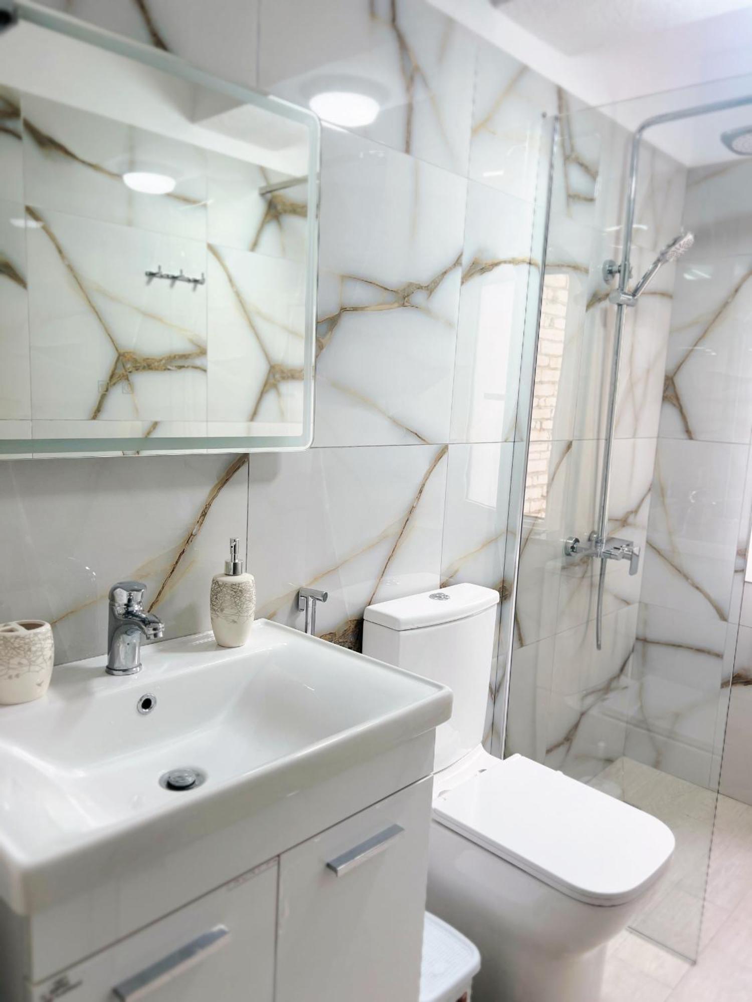 Joyful Apartment Tirana Exterior photo